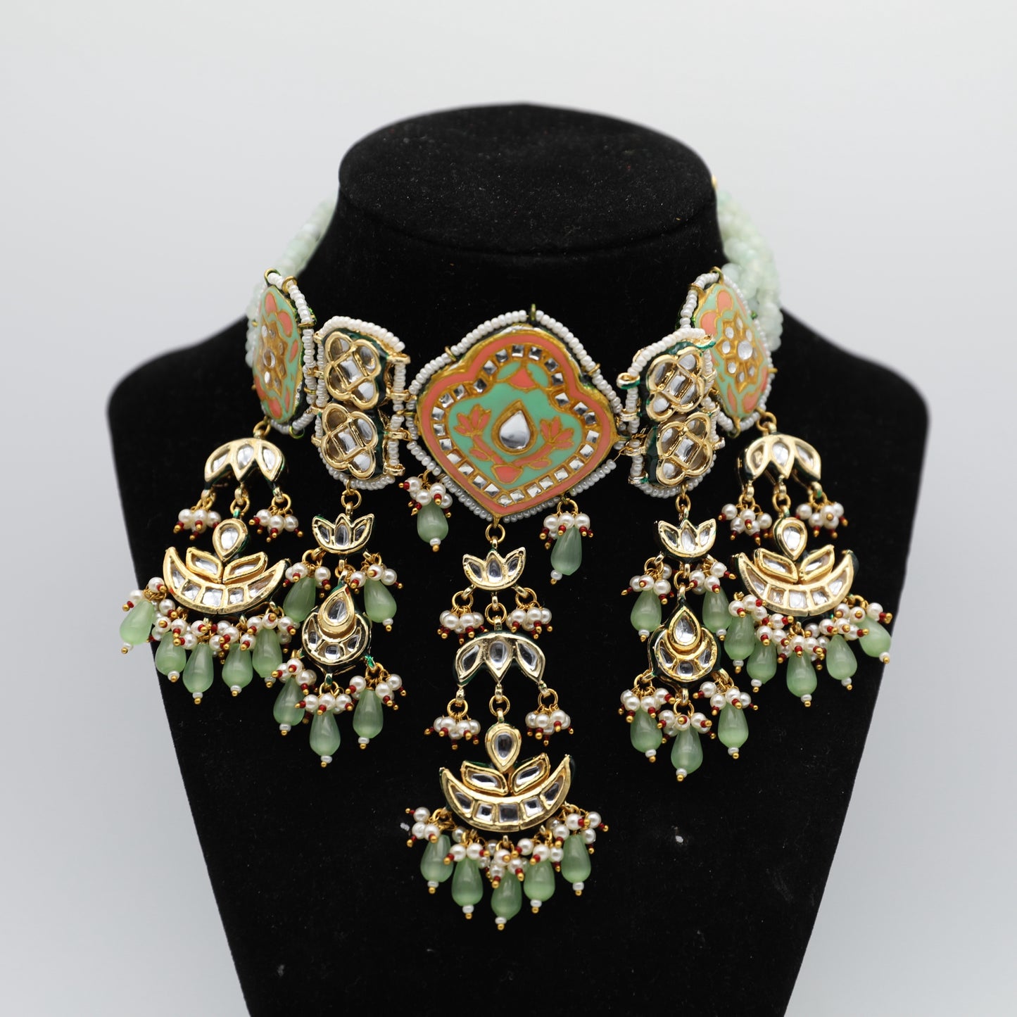 Kundan Set with Tikka – Premium Jewelry ✨ (V1–V4)