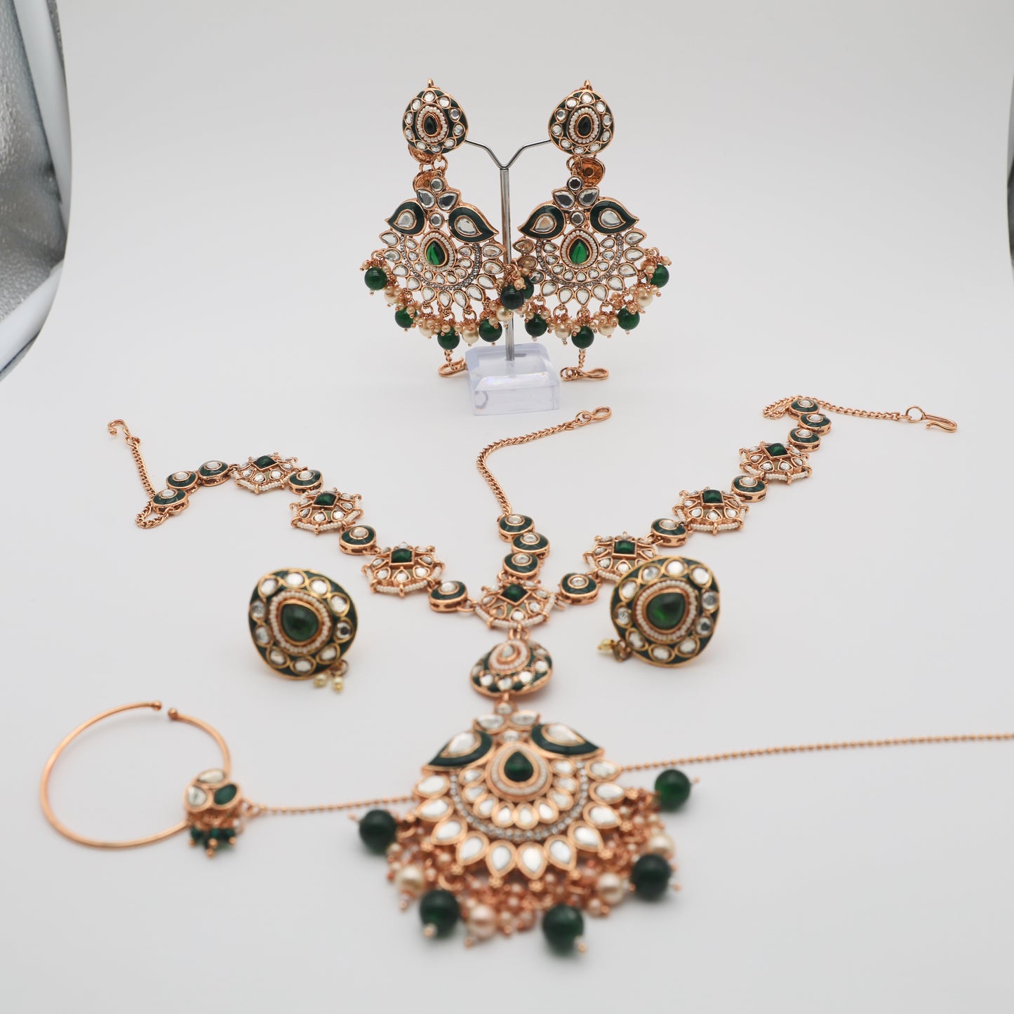 💚 Green Bridal Set – Necklace, Earrings with Sahara, Nath & 2 Rings