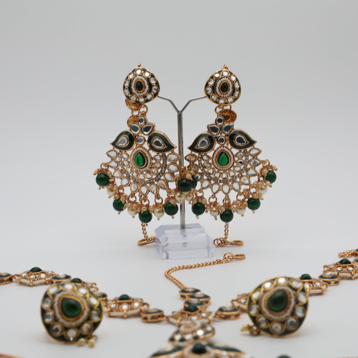 💚 Green Bridal Set – Necklace, Earrings with Sahara, Nath & 2 Rings