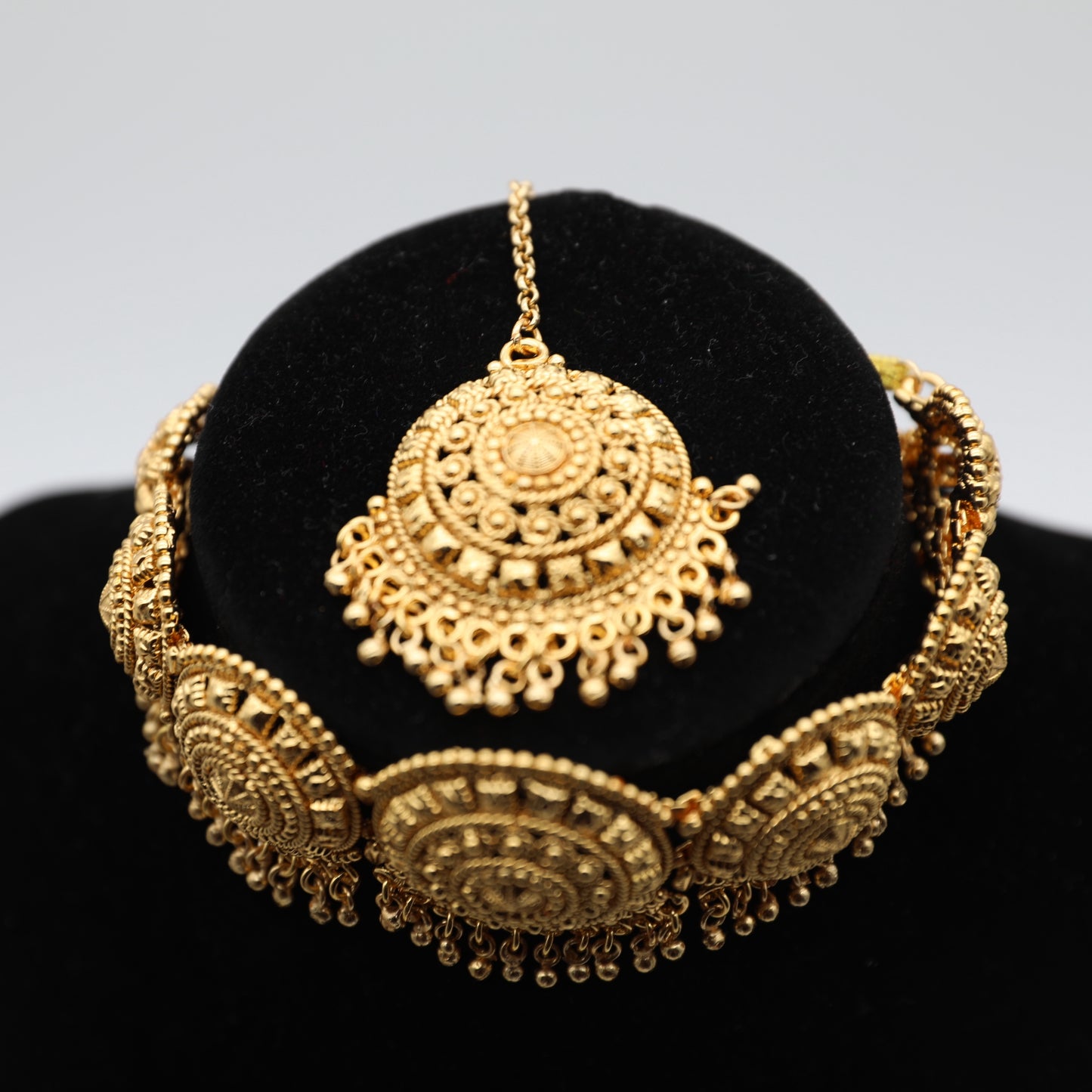 Gold-Plated Jewelry Set with Tikka – Necklace, Earrings & Tikka (Gold 💛 | Pink/Lavender 💜)