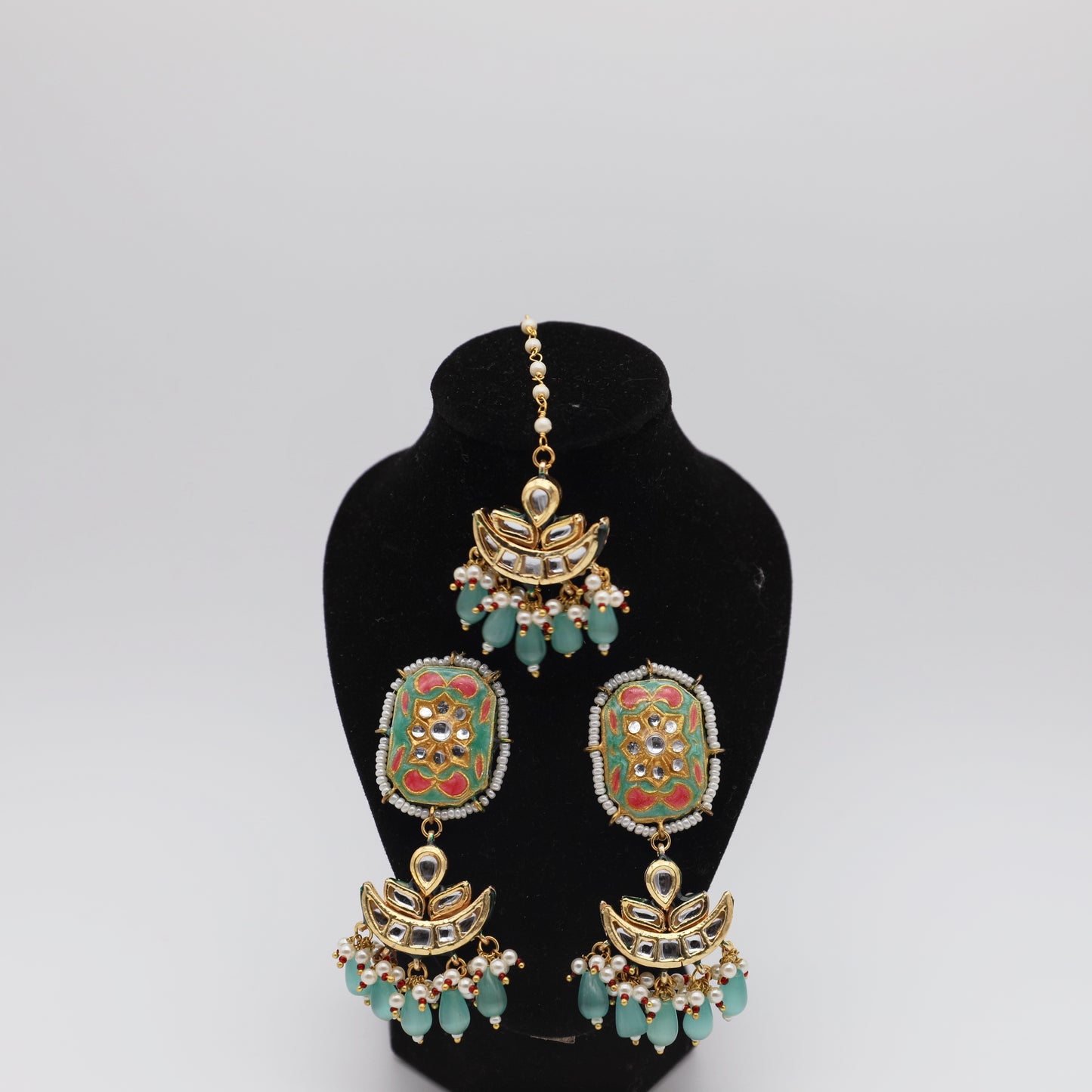 Kundan Set with Tikka – Premium Jewelry ✨ (V1–V4)
