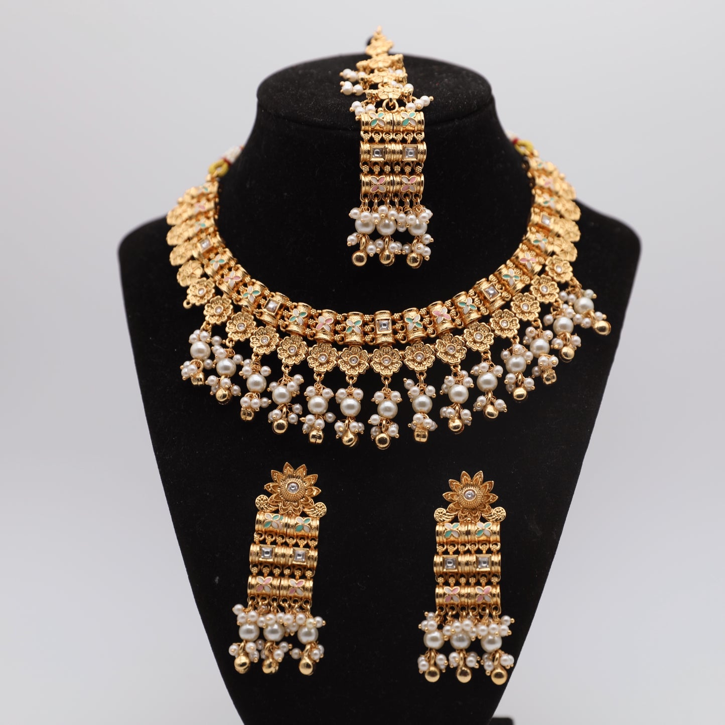 🌸 Gold-Plated Necklace Set – Pink & Mint Highlights + White Version – Necklace, Earrings & Tikka