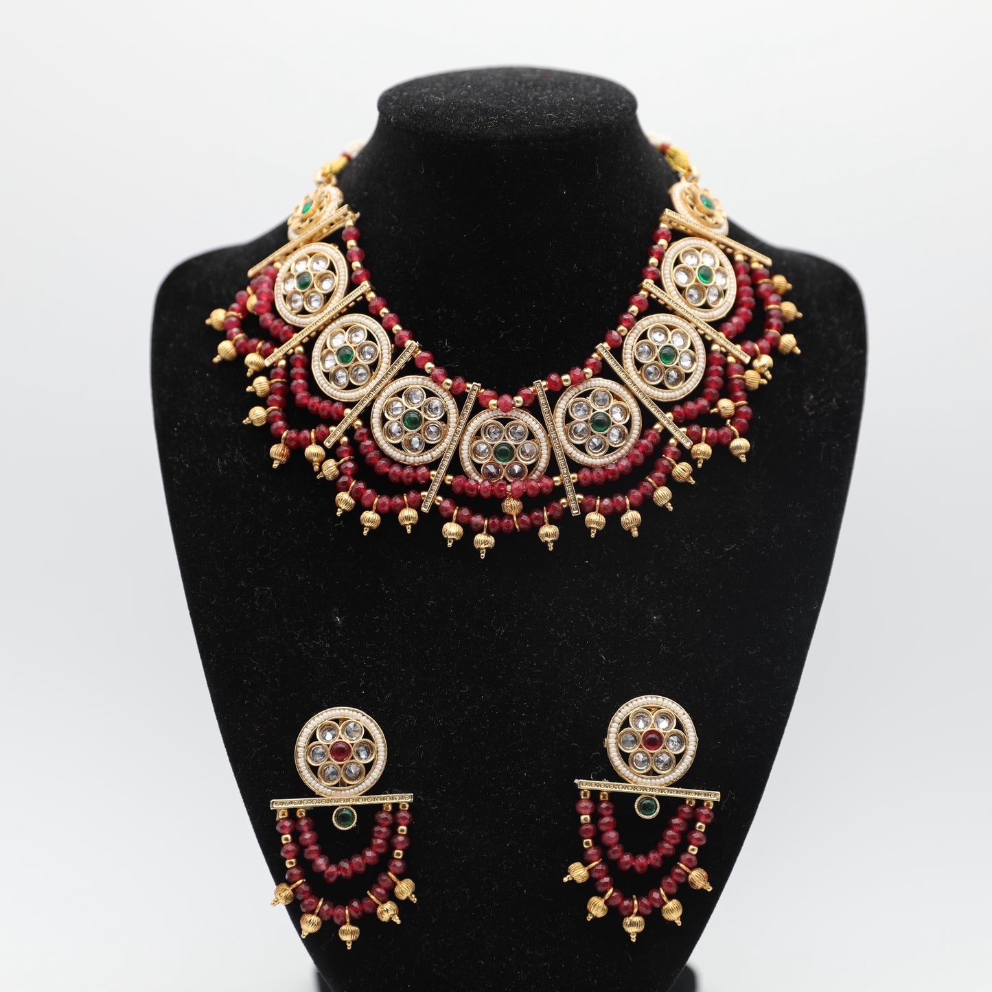 Heritage Jewelry Set – Green, Ruby & White ✨💎